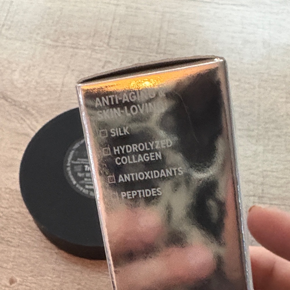 It Cosmetics Bye Bye Pores Anti-Aging Pressed Powder - Picture 4 of 4